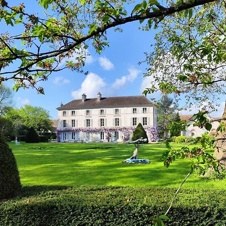 Chateau De Brinville Saint-Sauveur-sur-Ecole Eksteriør billede