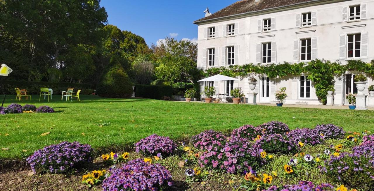 Chateau De Brinville Saint-Sauveur-sur-Ecole Eksteriør billede