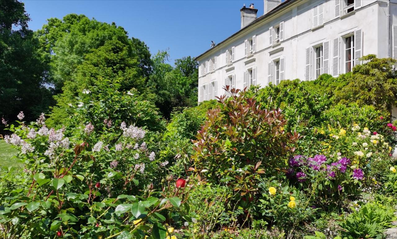 Chateau De Brinville Saint-Sauveur-sur-Ecole Eksteriør billede
